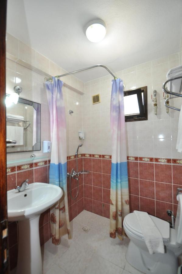 Defne & Zevkim Hotel Marmaris Ngoại thất bức ảnh