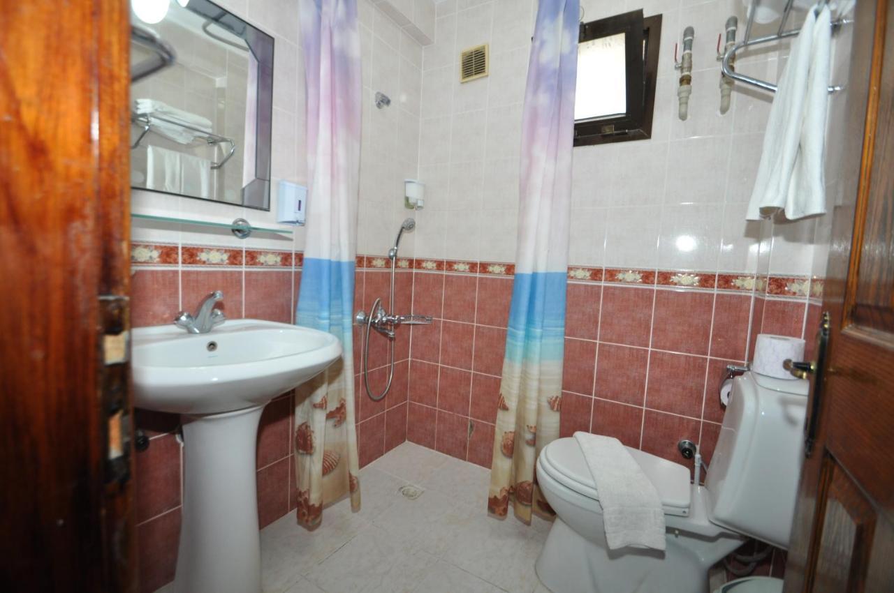 Defne & Zevkim Hotel Marmaris Ngoại thất bức ảnh