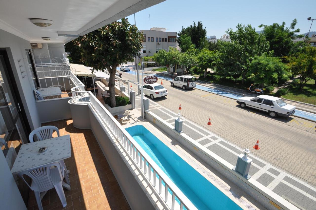 Defne & Zevkim Hotel Marmaris Ngoại thất bức ảnh