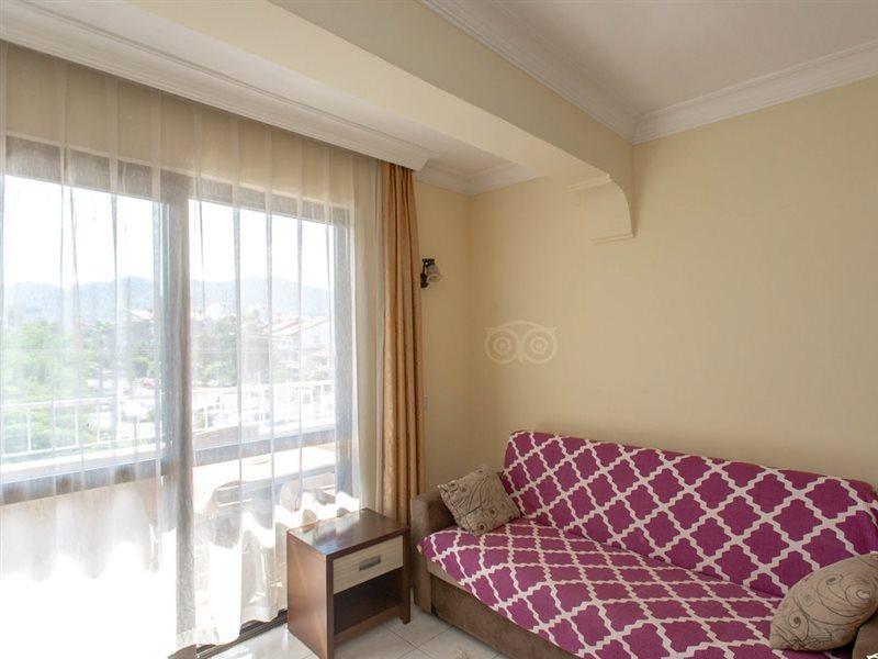 Defne & Zevkim Hotel Marmaris Ngoại thất bức ảnh