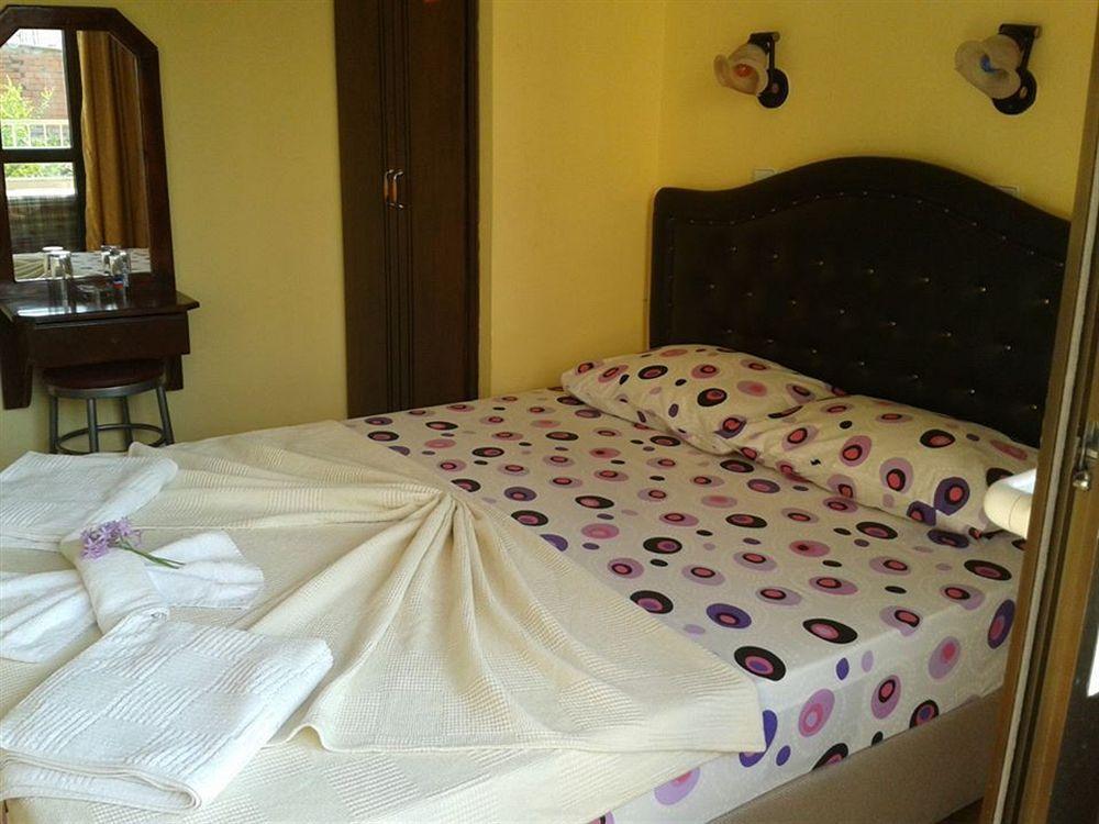 Defne & Zevkim Hotel Marmaris Ngoại thất bức ảnh